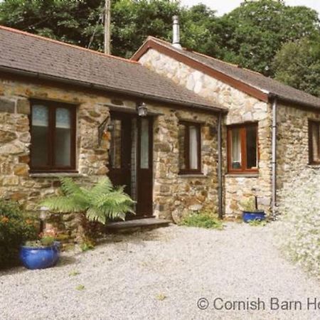 The Snug At Cornish Barn Holidays Truro Exterior photo